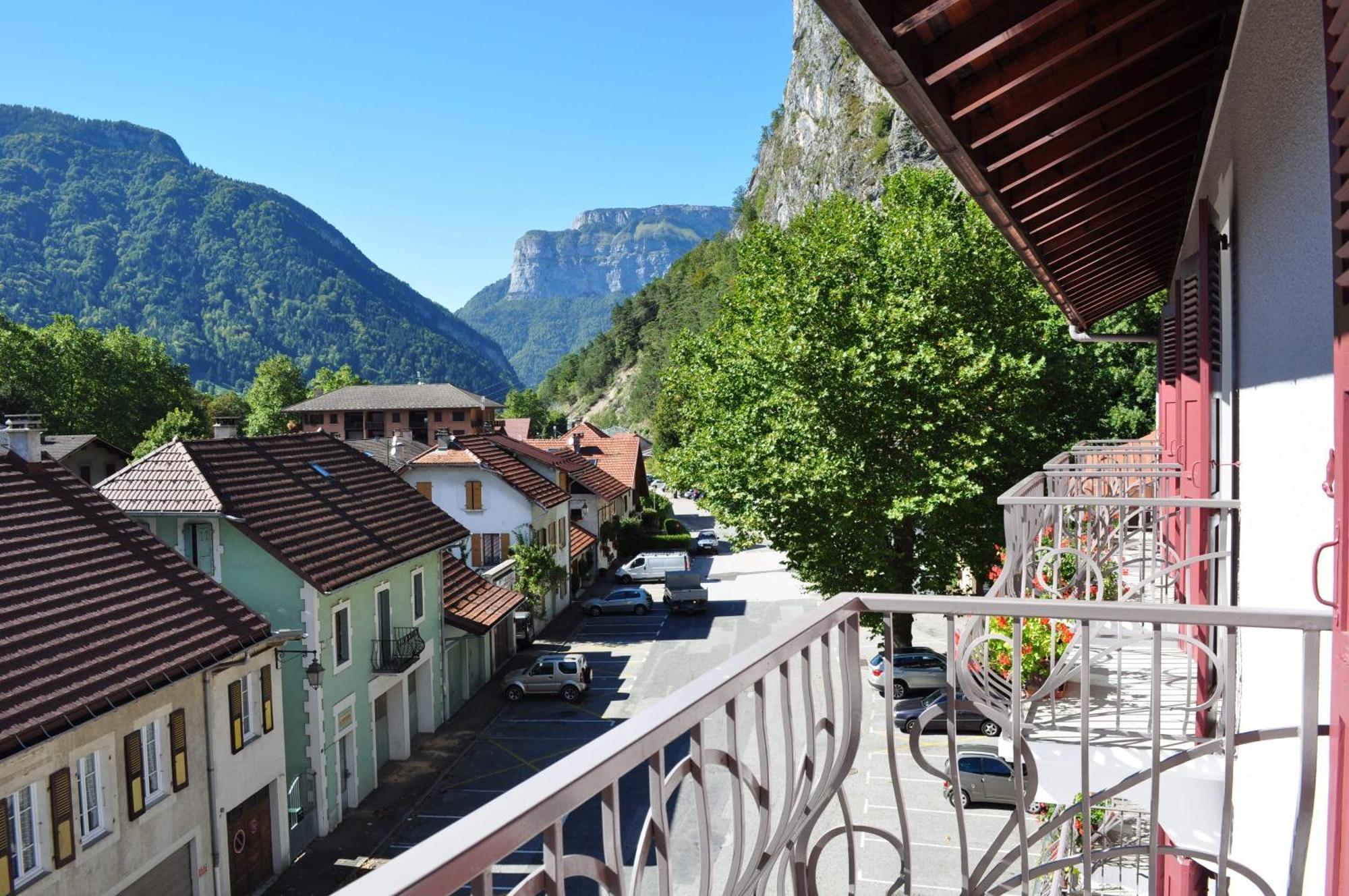 Hotel Et Appart'Hotel De L'Hermitage Thônes Zewnętrze zdjęcie